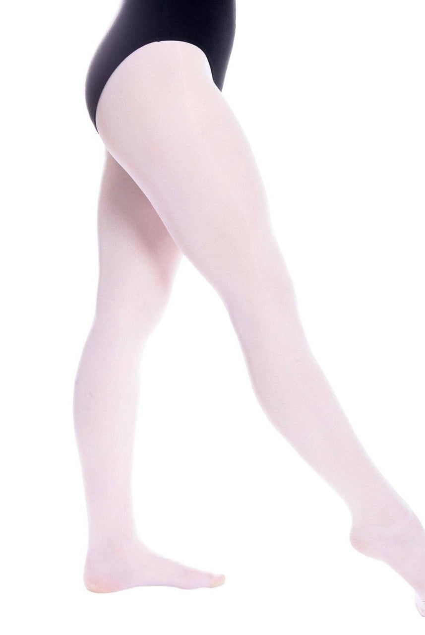 Eine Person, die die Rumpf Ballettstrumpfhose 228 Pirouette und einen schwarzen Turnanzug trägt, ist in einer Teilansicht von der Taille abwärts zu sehen, wobei ein Bein in einer Ballettpose nach hinten ausgestreckt ist. Der Hintergrund ist weiß.
