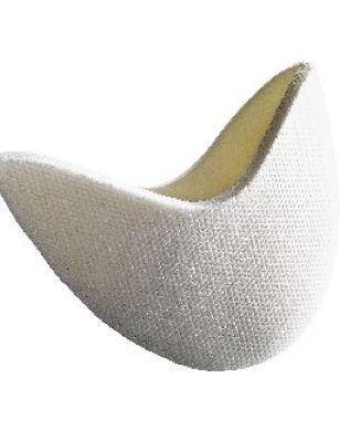 Der Zehenschoner Rumpf 1414 Prima von Rumpf ist eine halbmondförmige, gepolsterte Einlage mit strukturierter weißer Außenseite, die als Fußorthese zum Schutz und zur Polsterung verwendet werden soll.